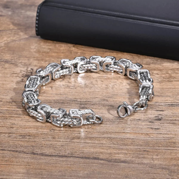 Blacksteel Forged Chain Cuff